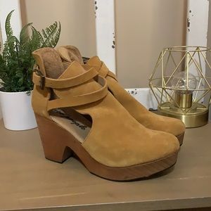 Free People clogs size 39